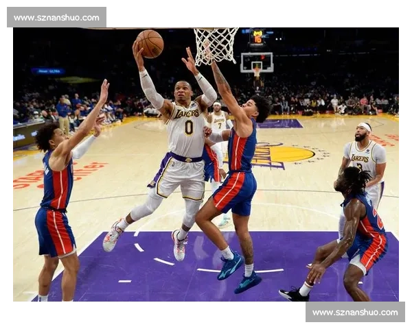 威少拒签湖人球衣？真相藏在签名腕带里